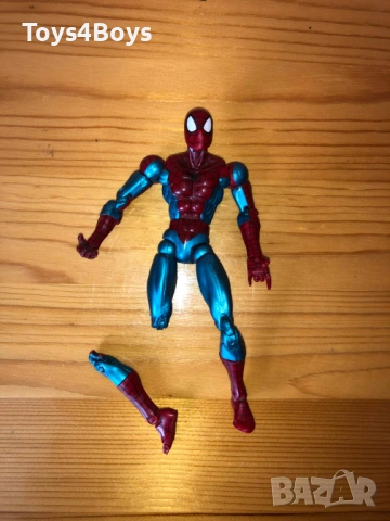 Marvel Action Figure Spider-Man Toy Biz 2003 (Damaged)