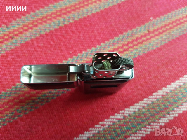 Бензинова запалка ZIPPO, снимка 3 - Антикварни и старинни предмети - 54397354