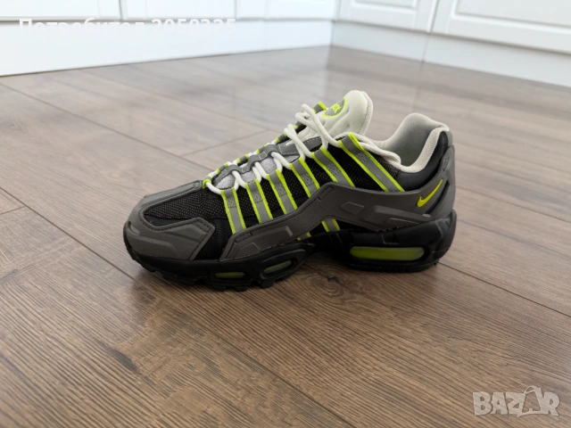 Оригинален! Брутален Nike Air Max 95 NDSTRKT - 40 номер, снимка 7 - Маратонки - 54579227