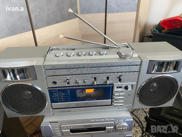 Toshiba RT-S782, снимка 2 - Радиокасетофони, транзистори - 54720286