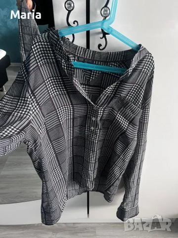 Оригинална риза Tommy Hilfiger в стандартните цветове, снимка 2 - Ризи - 54544654