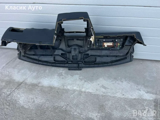 Арматурно табло Mercedes B-класа , снимка 6 - Части - 55393694