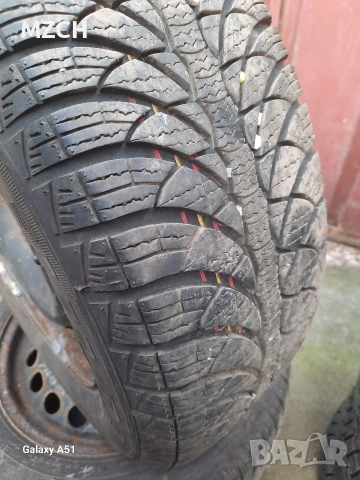 зимни гуми 195/65/15, снимка 2 - Гуми и джанти - 54137972