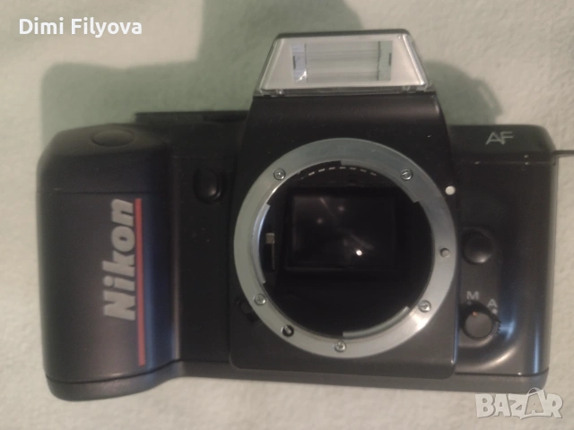 Nikon F-401 (N4004) – 35 mm огледално-рефлексен (SLR) фотоапарат с автофокус 