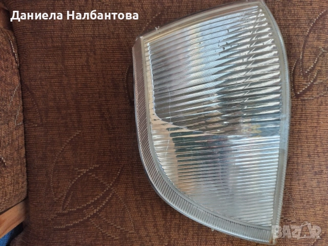 Мигач/десен/ за Volvo V40, снимка 2 - Части - 54662211