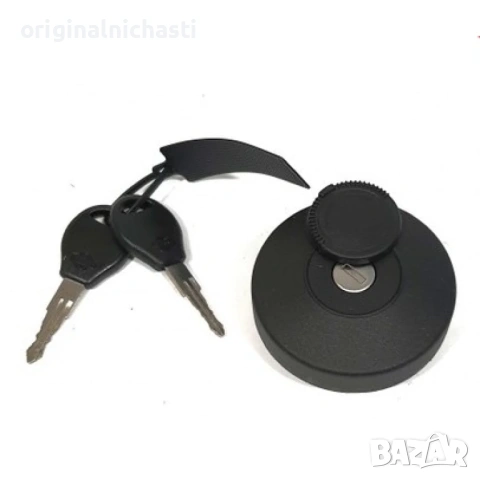 Капачка 172519X426 17251-9X426 резервоар за НИСАН АТЛЕОН КАБСТАР NISSAN ATLEON CABSTAR OEM NISSAN