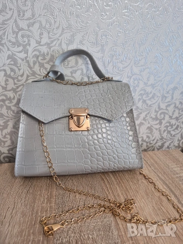 Малка дамска чанта