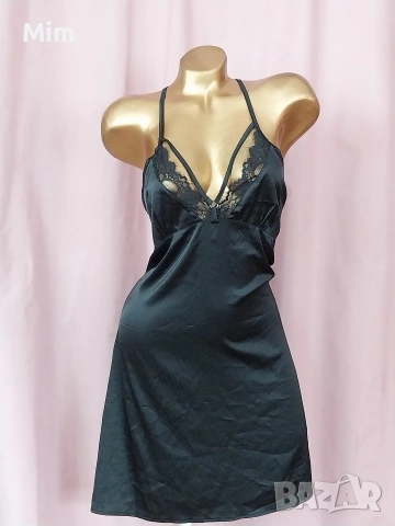 L/XL Черен сатенен халат и черна сатенена нощница , снимка 3 - Нощници - 54048376