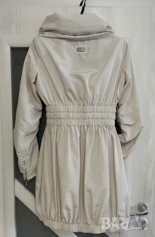 луксозно манто на Elisabetta Franchi, снимка 10 - Палта, манта - 55189597