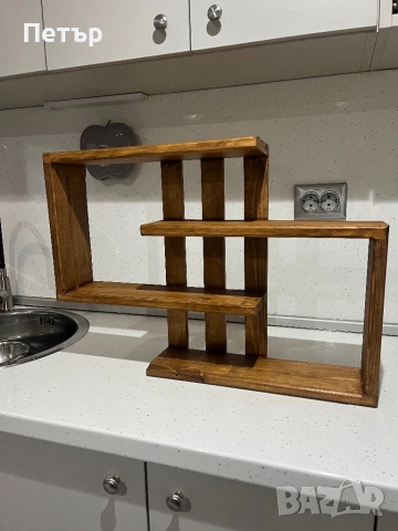 Ръчно изработена декоративна етажерка