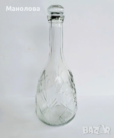 Винтидж гарафа от пресовано стъкло (pressed glass).