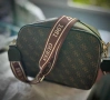 Дамска чанта Guess, снимка 2
