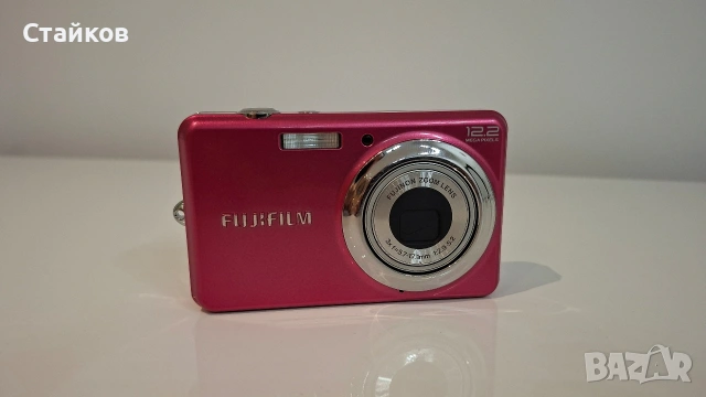 Цифров фотоапарат Fujifilm FinePix J30 12.2MP