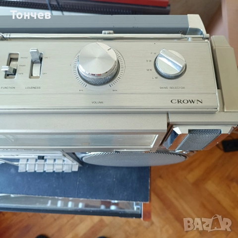 Радиокасетофон Crown CSC-950L, снимка 9 - Радиокасетофони, транзистори - 54330285
