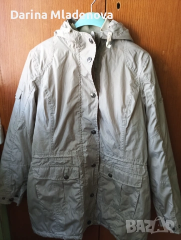 Дамско бежаво яке