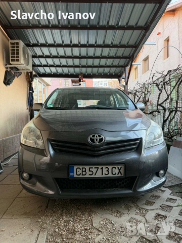 Toyota Verso 2.0 D4D, снимка 3 - Автомобили и джипове - 54008572