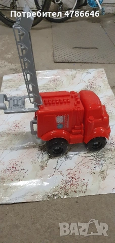 Пластмасова пожарна кола