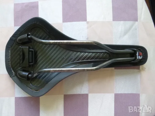 Седалка Fizik Antares R3 Regular, снимка 7 - Аксесоари за велосипеди - 55445094