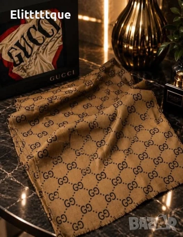 шал в кутия Gucci 