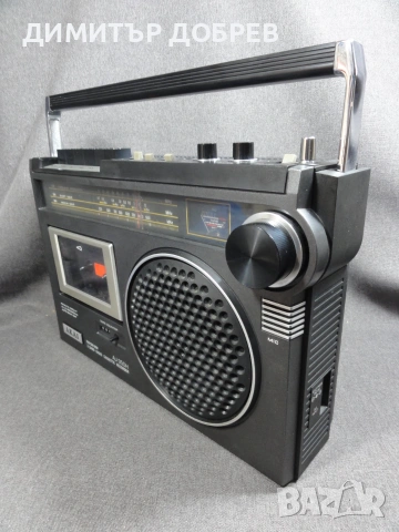 СТАР РЕТРО РАДИО КАСЕТОФОН AKAI AJ-350H JAPAN FM 65-73MHz/SW/MW, снимка 3 - Радиокасетофони, транзистори - 55062349