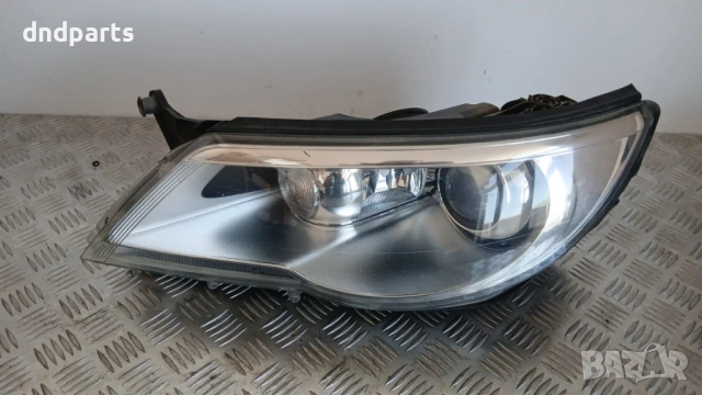 Ляв фар VW Tiguan 2010 (адаптивен-завиващ)