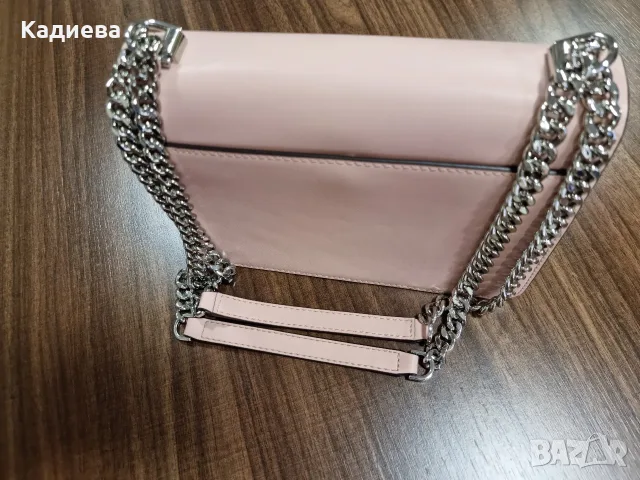 Оригинална чанта от естествена кожа Michael Kors Heather Large Shoulder Bag –Pink, снимка 6 - Чанти - 55412935