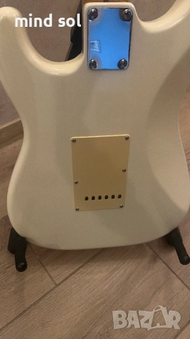 Squier by Fender 62 Reissue Stratocaster Red SQII-STR Japan MIJ, снимка 10 - Китари - 54585907