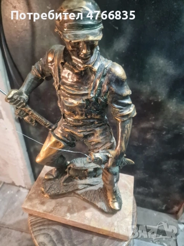 Бронзова статуетка рибар, снимка 2 - Антикварни и старинни предмети - 53980603
