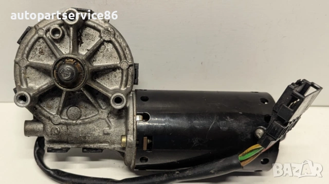 Мотор за предни чистачки за Mercedes W220 S500 (2000) 0390241435, снимка 2 - Части - 53986232