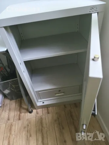 Офис метален шкаф със сейф и електронно заключване RFG (55x40x90 см), снимка 2 - Шкафове и рафтове - 55326234