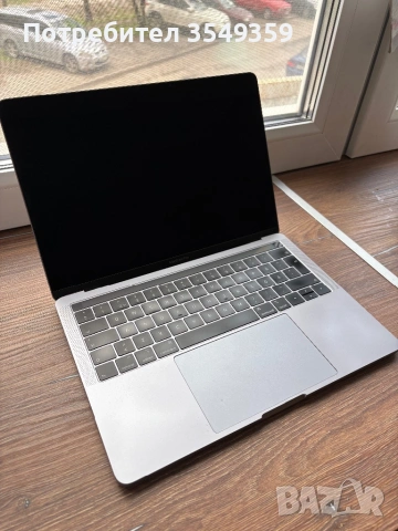 Apple MacBook Pro 13.3 - 8GB RAM / 251GB SSD / Touch Bar, снимка 3 - Лаптопи за работа - 54136263