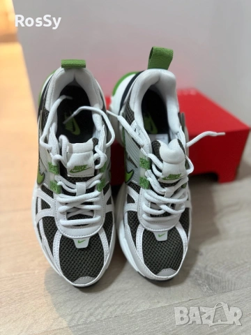 Дамски Nike V2K , снимка 3 - Маратонки - 54543845