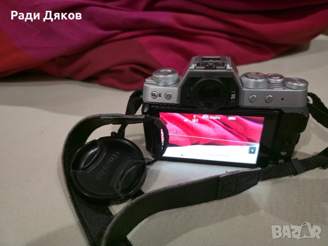 Продавам Fujifilm xt-200 с обектив 14-45 Fujinon , снимка 2 - Фотоапарати - 54540048