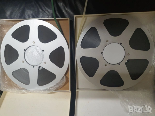 Лот от две магнетофонни ролки Zonal 26,5см 10,5". С ленти и кутии. В много добро състояние. Комплект