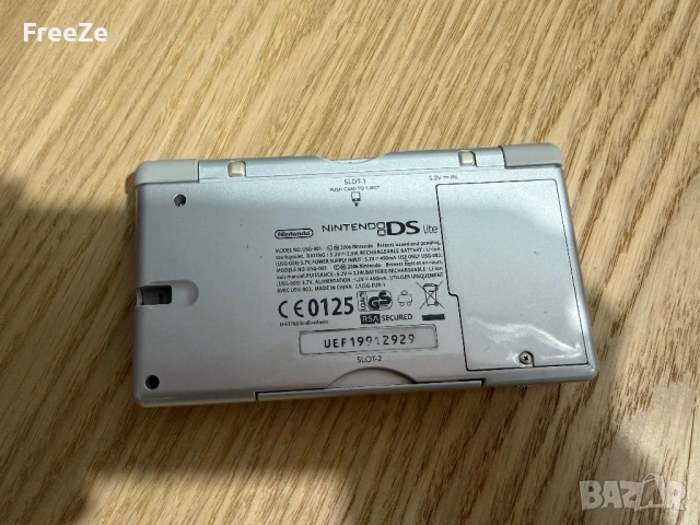 Nintendo DS Lite, снимка 2 - Nintendo конзоли - 54759381