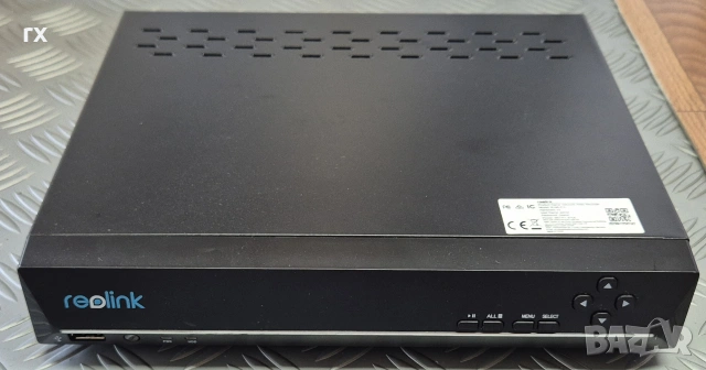 Неработещ 8-канален Reolink RLN8-410 NVR - за части или ремонт