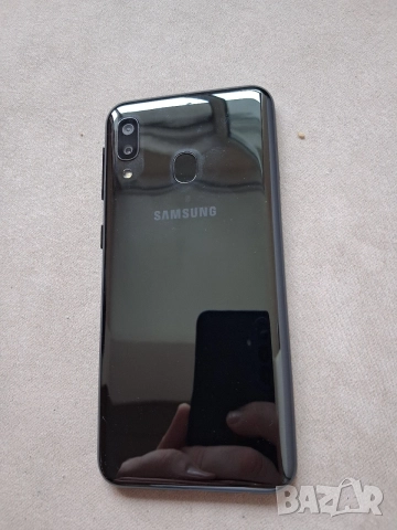 Samsung galaxy a20e , снимка 5 - Samsung - 55379500