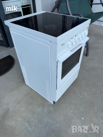 Печка с керамичен плот Bosch 50см широка, снимка 7 - Печки, фурни - 55091116