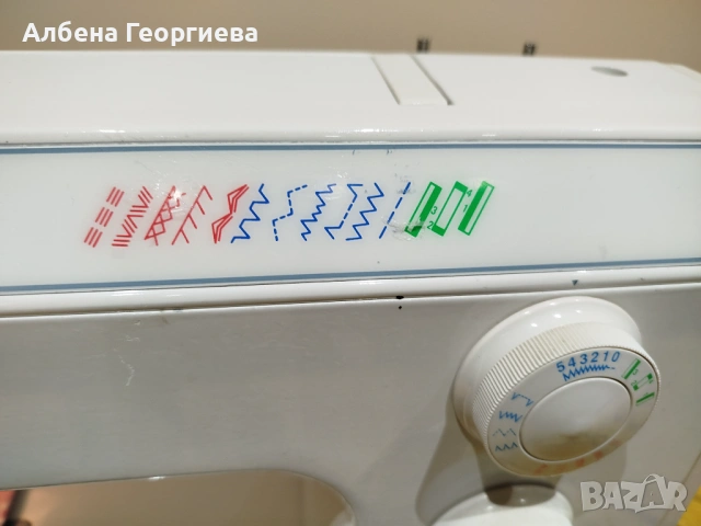Метална шевна машина BERNETTE 812, снимка 4 - Шевни машини - 54652609