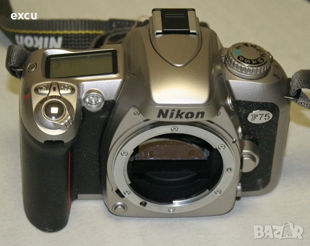 Фотоапарат с лента Nikon F75