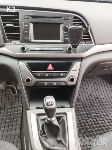 Продавам Хюндай Елантра 1,6 crdi , снимка 12 - Автомобили и джипове - 54193916
