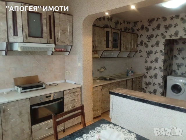 70 кв.м обзаведен Апартамент, в началото на кв. Изгрев с голяма Изба