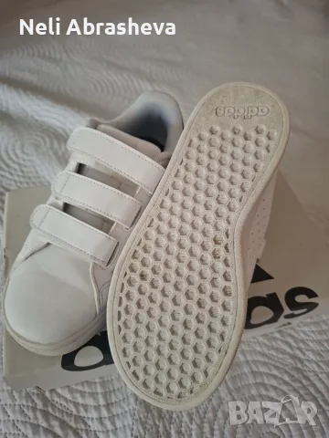 Маратонки Adidas , снимка 3 - Детски маратонки - 55411036
