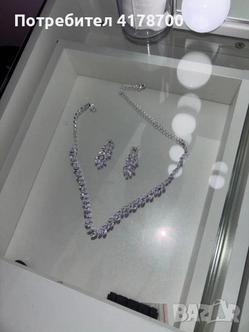 Черна сатенена рокля+бижу, снимка 5 - Рокли - 54115545