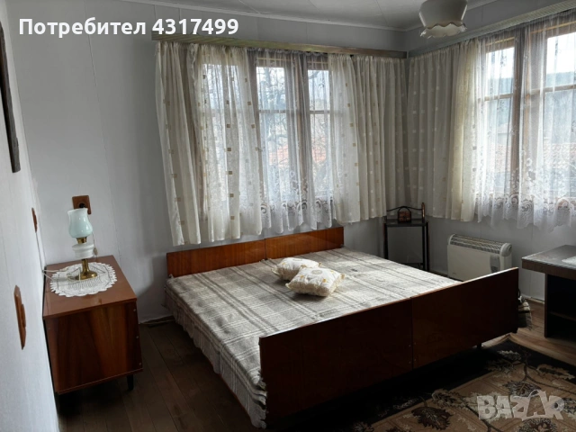 ПРОДАВАМ КЪЩА В ГР. ПИРДОП, снимка 3 - Къщи - 54616980