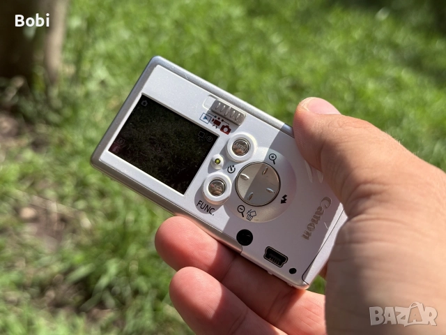 Canon Digital IXUS i – 4.0 MP (Y2K дигитален фотоапарат), снимка 2 - Фотоапарати - 55558670
