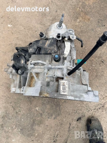 JT4004 320107520R ръчна скоростна кутия 6 ск. от Dacia Sandero 3 1.0 TCe LPG двигател H4DF480, 91 кс