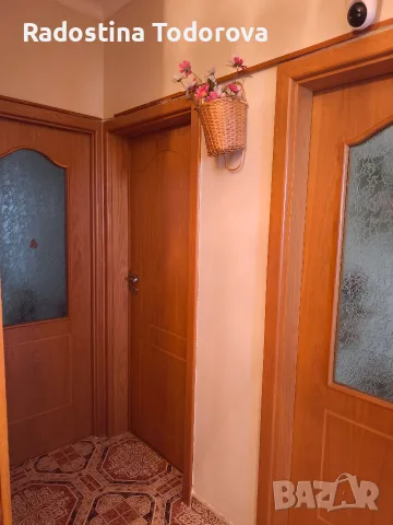 ПРОСТОРЕН  4-СТАЕН АПАРТАМЕНТ, гр.Шумен, кв.Добруджански, снимка 2 - Апартаменти - 55366452