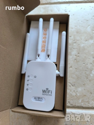 продавам WiFi репитер , снимка 2 - Рутери - 54783857