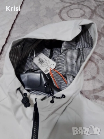 Дамско пролетно яке, снимка 9 - Якета - 54000777